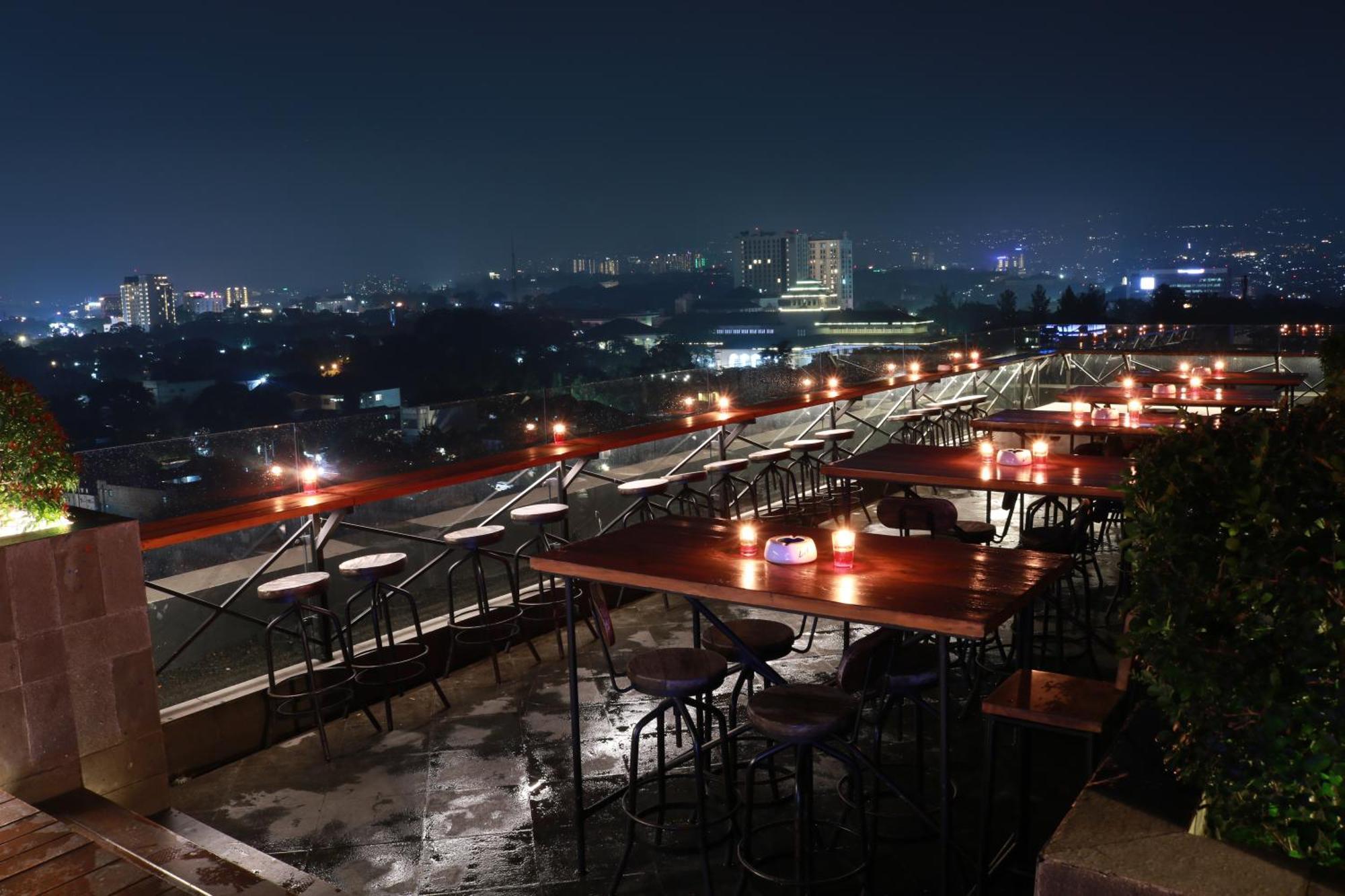 De Paviljoen Bandung Hotel Buitenkant foto